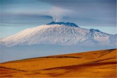 世界上爆發(fā)最頻繁的活火山，至今已噴發(fā)500多次