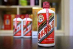 中國十大醬香型白酒排名：茅臺酒、郎酒包攬前兩名